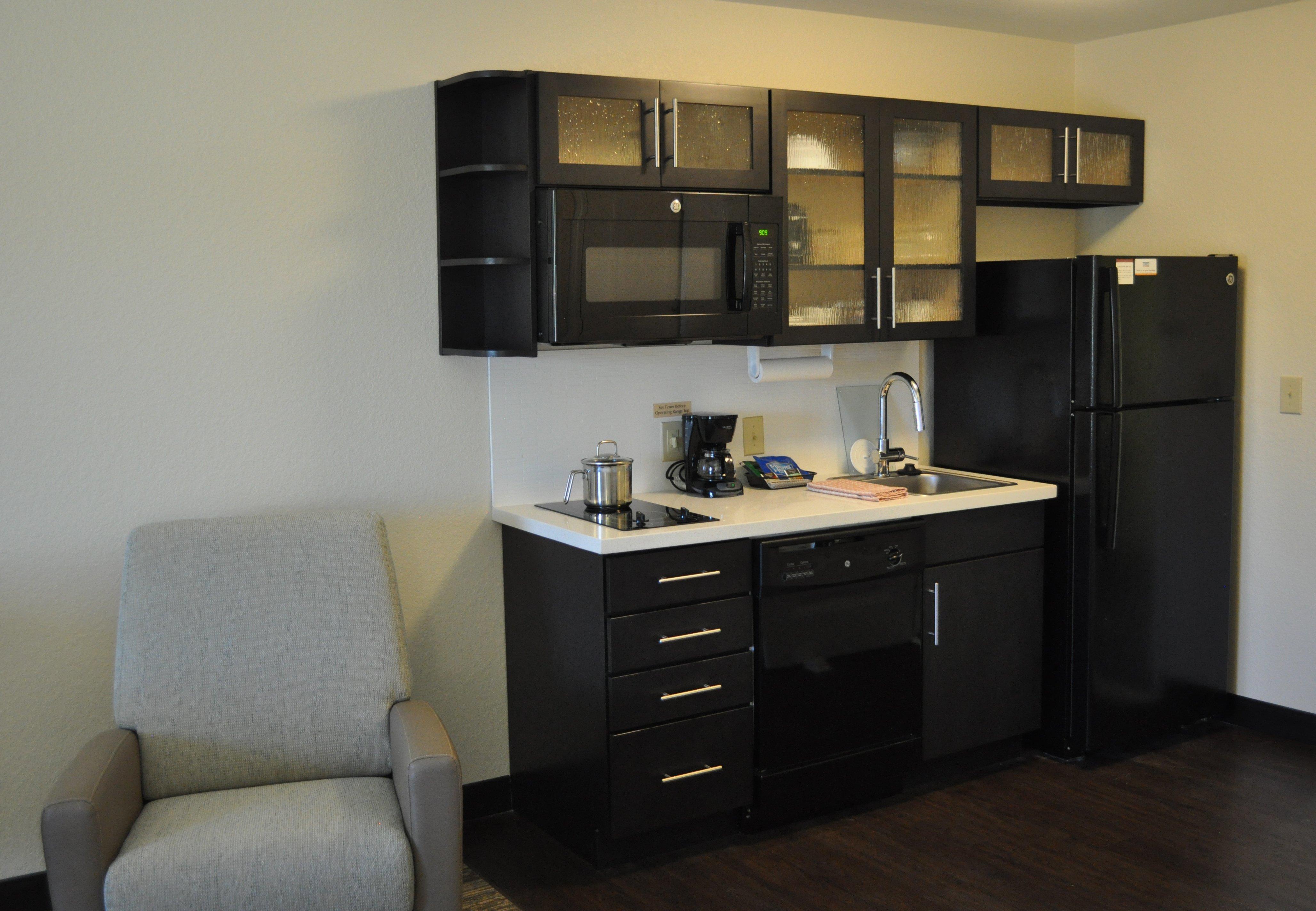 Candlewood Suites Bay City By Ihg Экстерьер фото