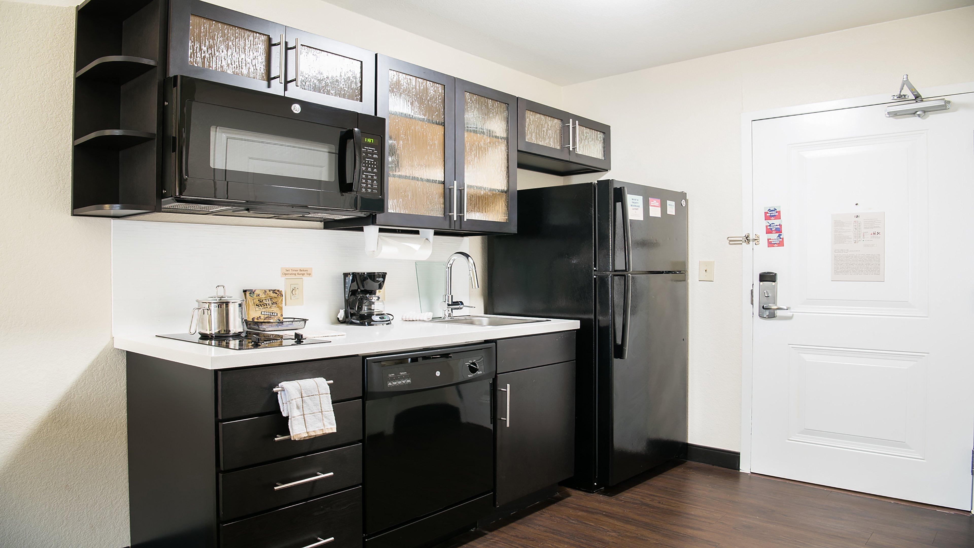 Candlewood Suites Bay City By Ihg Экстерьер фото