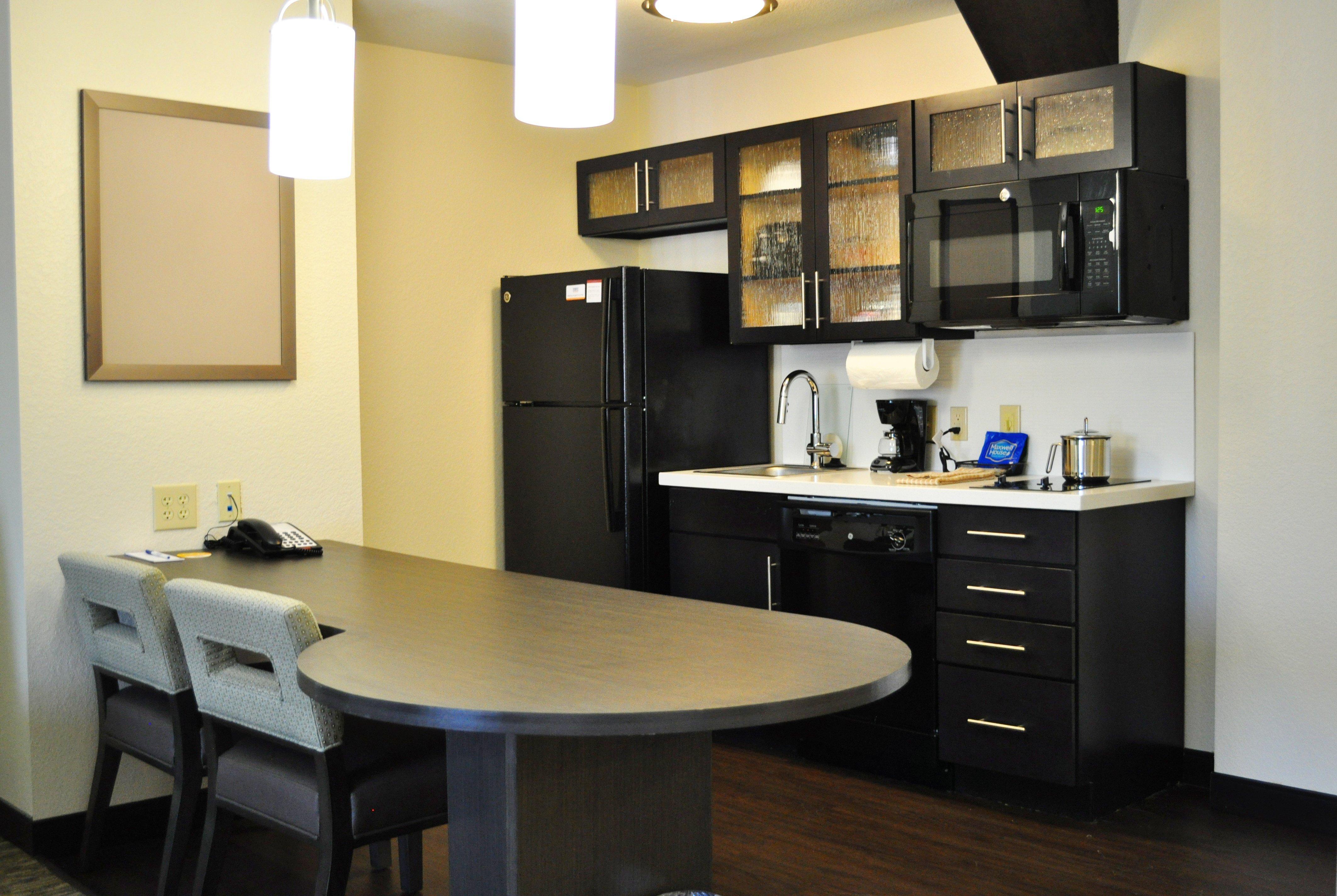 Candlewood Suites Bay City By Ihg Экстерьер фото