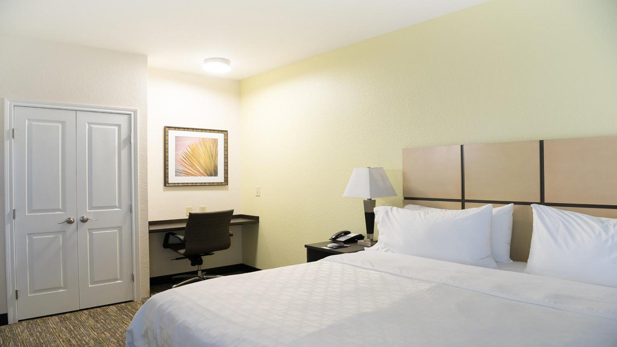 Candlewood Suites Bay City By Ihg Экстерьер фото